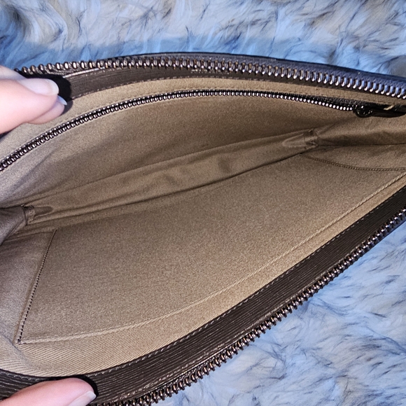 Bally Grey Wristlet Clutch - Picture 12 of 17